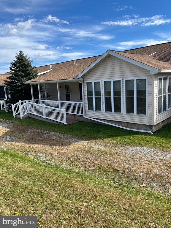 Building Photo - 631 Tract Rd