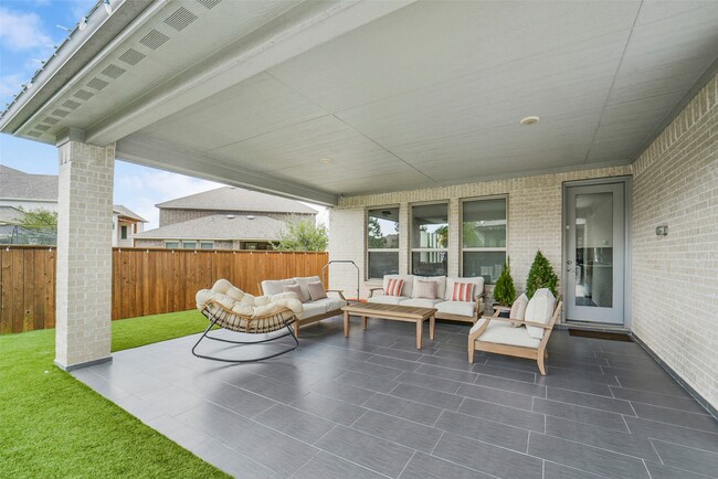 Building Photo - 147 Renodes Garden Ln