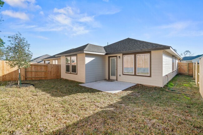 Building Photo - 2014 Darlington Oak Dr