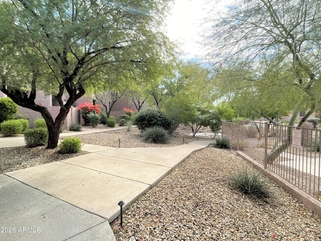 Building Photo - 9726 N 3rd Dr