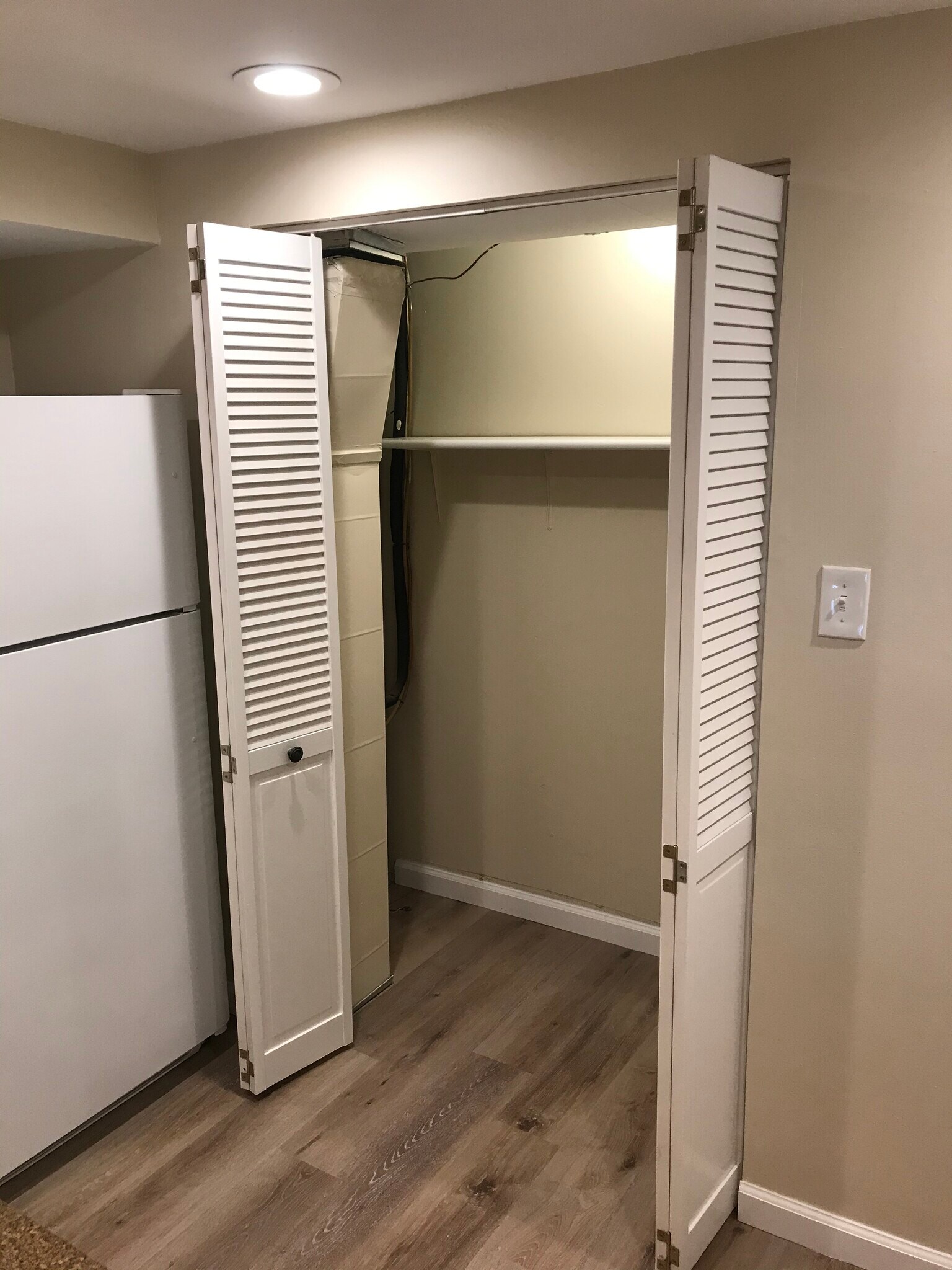 Kitchen closet - 1448 Newton St NW