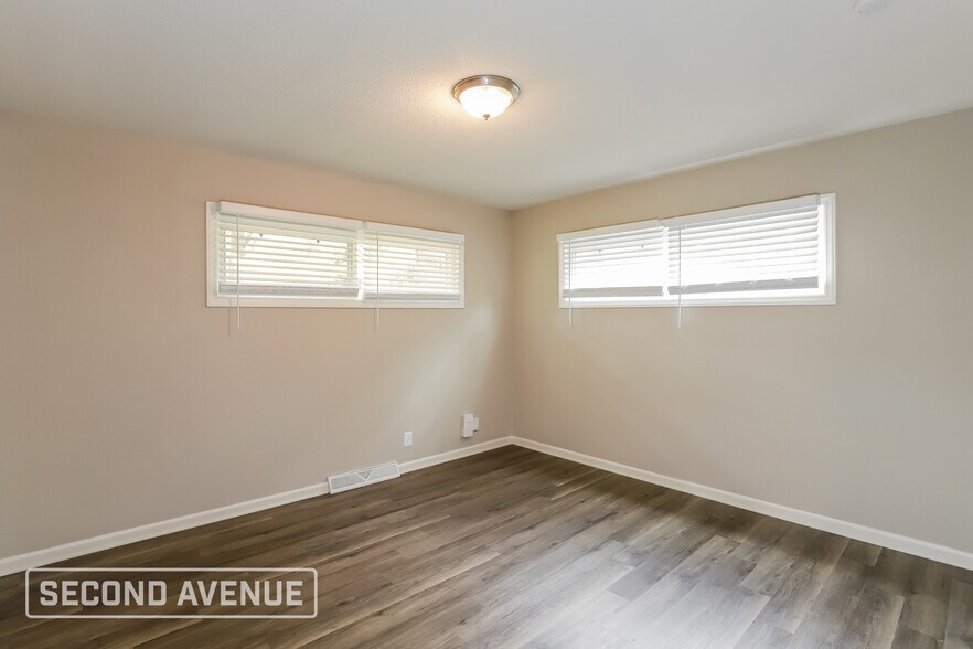 Building Photo - 401 Lacy Ln