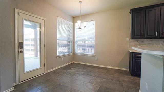 Building Photo - 2210 Garden Crest Dr
