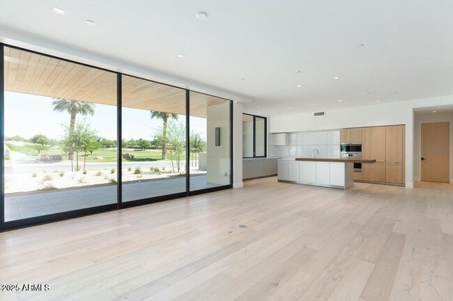 Building Photo - 6321 E Phoenician Blvd