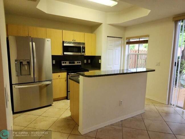 Building Photo - 4929 Windward Way