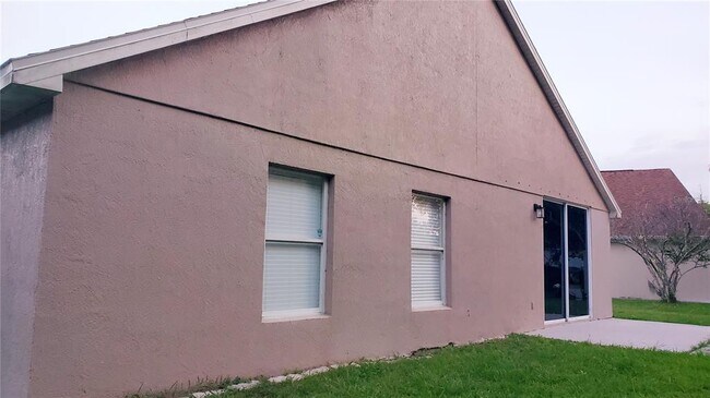 Building Photo - 2308 Lily Pad Ln