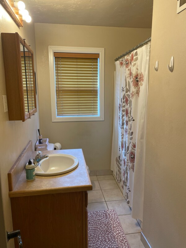 Building Photo - 2 35th St N