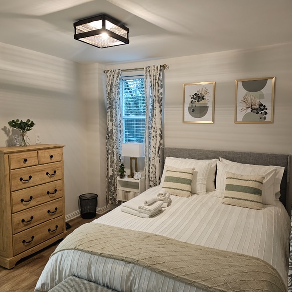 Building Photo - 822 S Kilbourne Rd