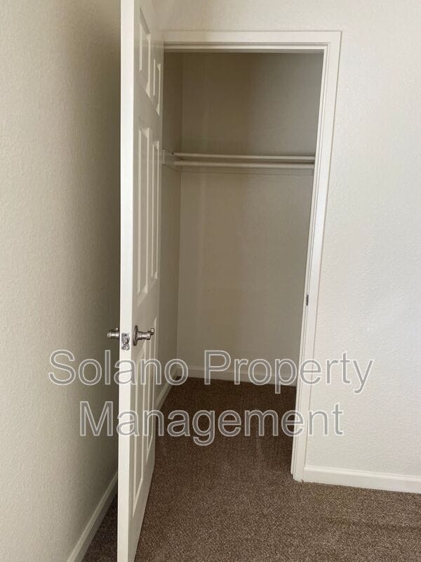 Building Photo - 516 Pacific Ave