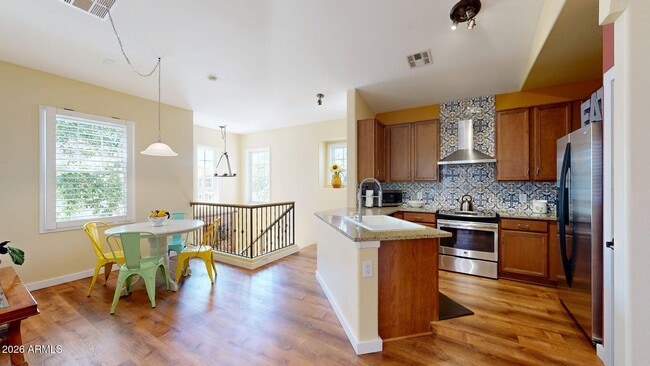 Building Photo - 4063 E Windsor Dr