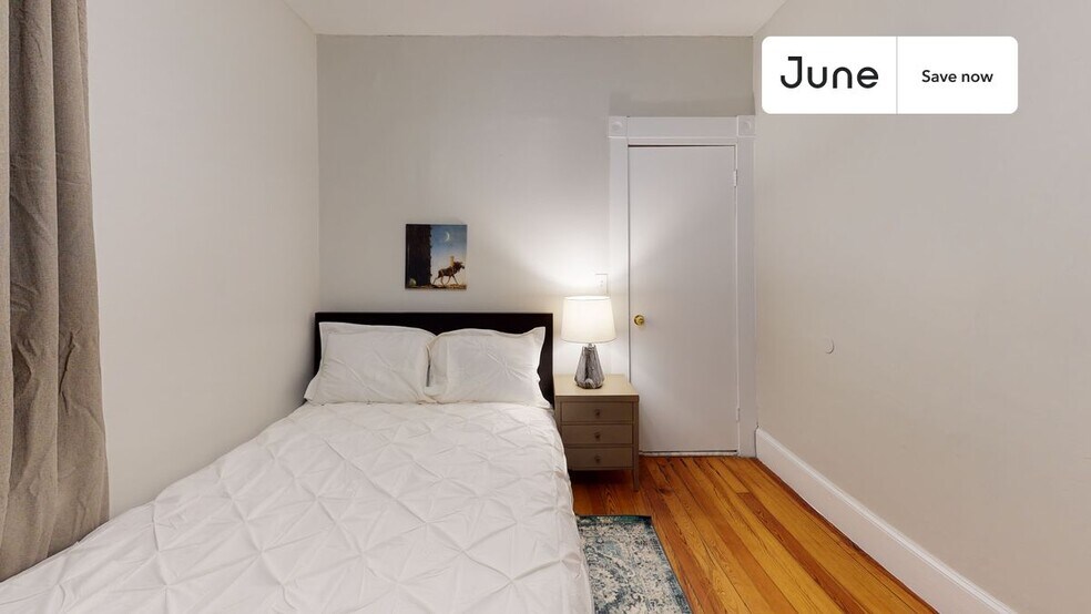 Building Photo - 29 Craigie St