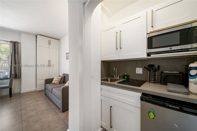 Building Photo - 7300 Ocean 110
