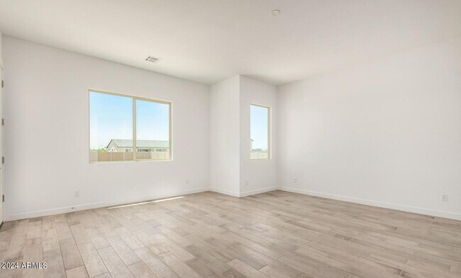 Building Photo - 10131 W Camino De Oro