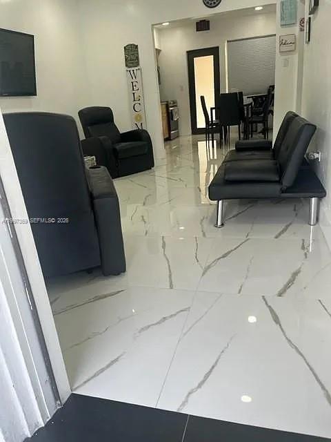 Building Photo - 11221 NE 9th Ave