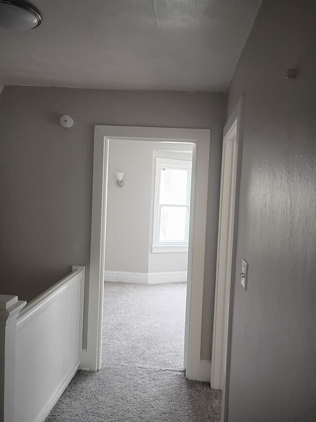 Building Photo - 2465 Lawton Ave