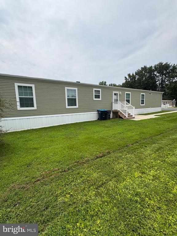 Primary Photo - 119 Sherwood Forest Way