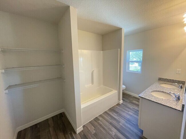 Building Photo - Poinciana Village-1630 Tench Ct Poinciana, FL 34759