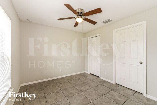 Building Photo - 912 Trafalgar Parkway