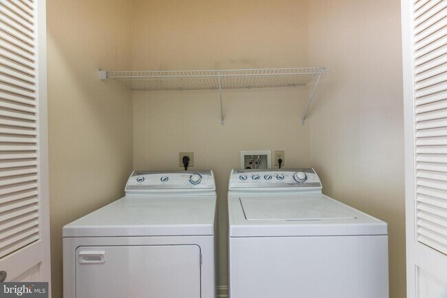 Building Photo - 2665 Prosperity Ave