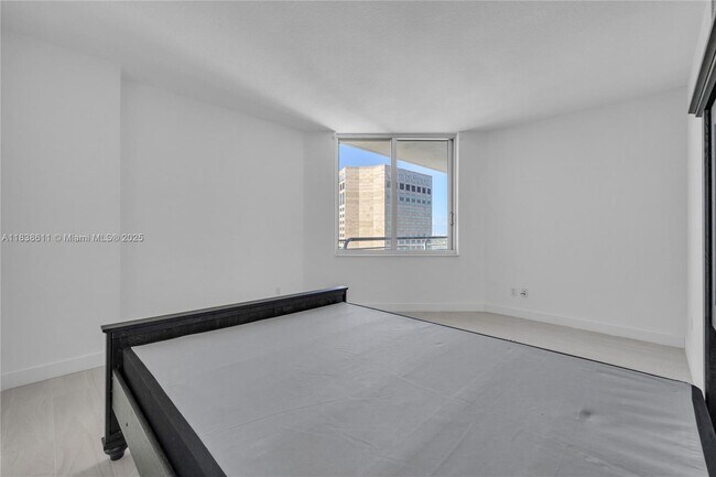Building Photo - 325 S Biscayne Blvd