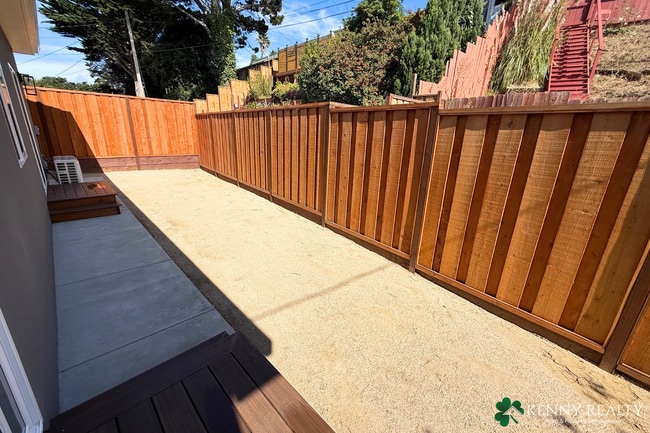 Building Photo - Private Entrance ADU | New Build | 2 Bed, ...