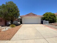 Building Photo - 3 Bedroom Single Story Home Available Near...