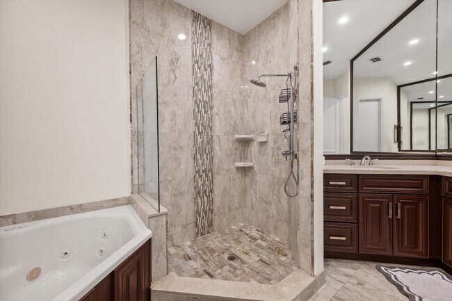 Building Photo - 10891 Fairmont Village Dr