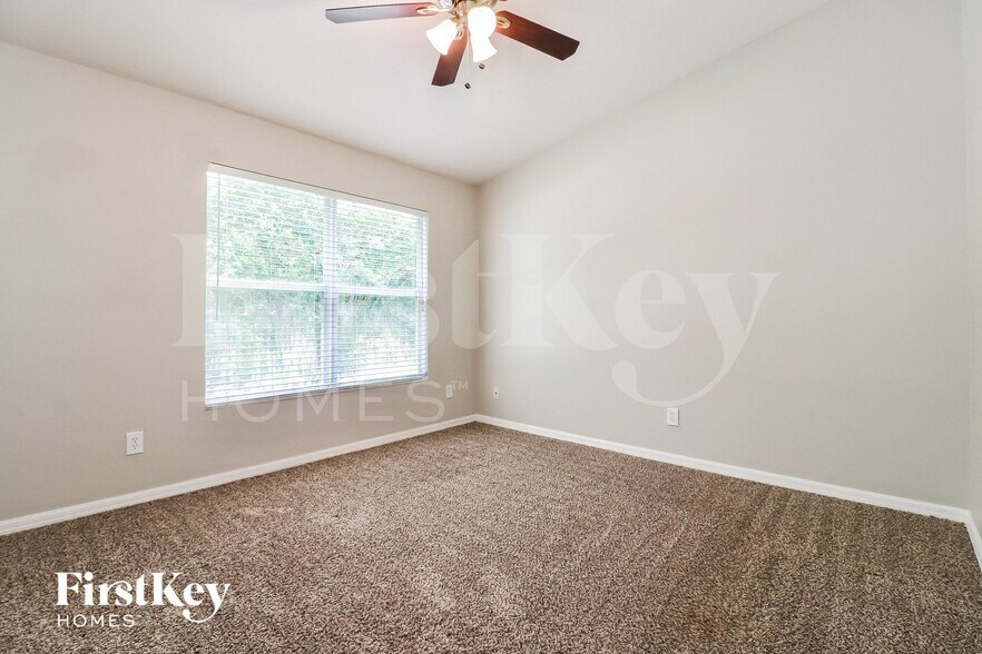 Building Photo - 1251 Charlesworth Dr
