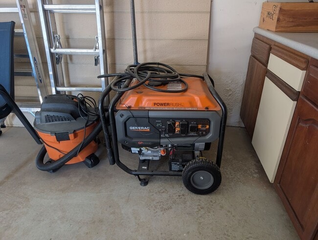 Building Photo - Beautiful 2 Bedroom House