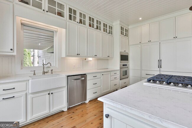 Building Photo - 111 Loblolly Cir