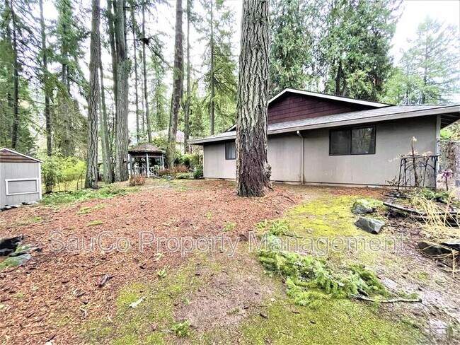 Building Photo - 515 SE 26th Ave