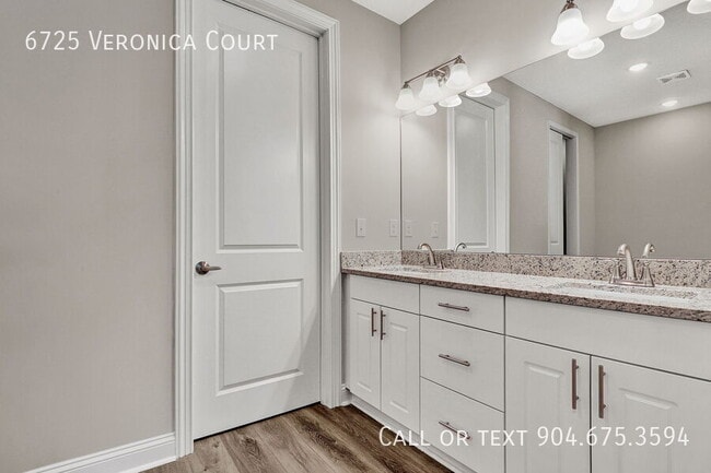 Building Photo - 6725 Veronica Ct
