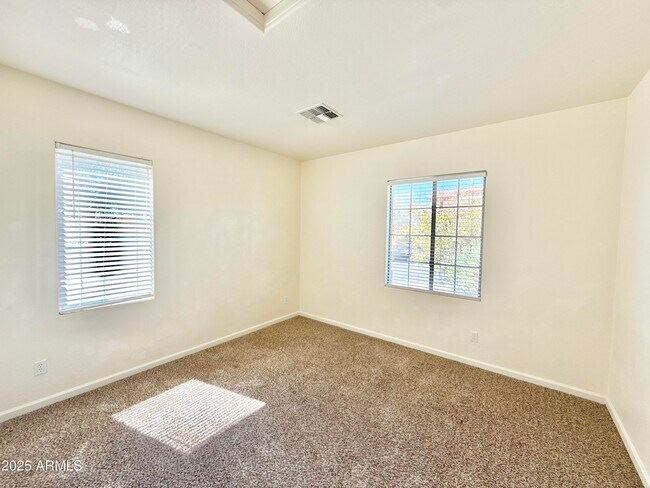 Building Photo - 1819 S 238th Ln