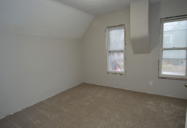 Building Photo - 501 N 4th St