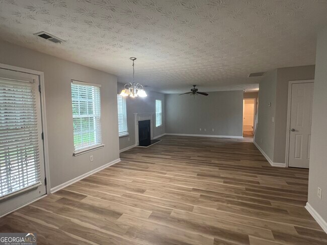 Building Photo - 360 Cobblestone Ct