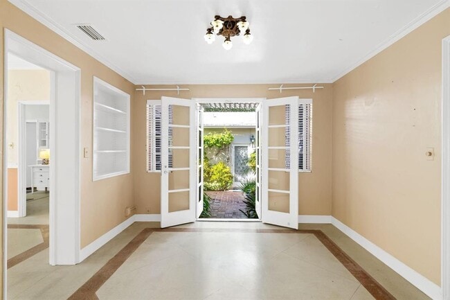 Building Photo - 1252 N Rio Vista Blvd