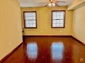 Building Photo - 1832 Kater St