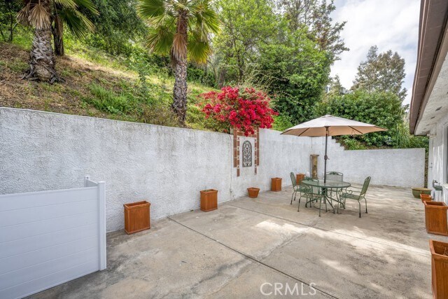 Building Photo - 3914 Benedict Canyon Dr