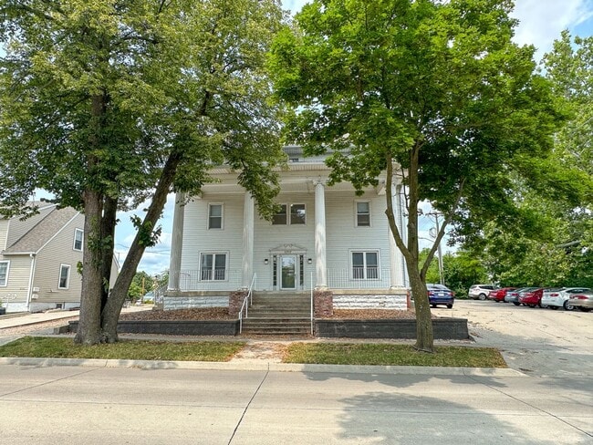 Interior Photo - 2717 West Street