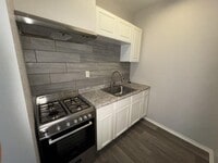 Building Photo - 1113 S 30th Ave