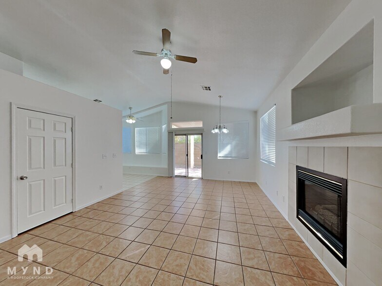 Building Photo - 9540 Ensworth St