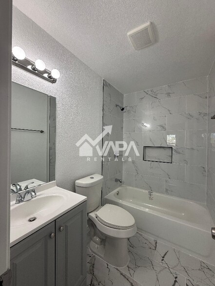 Building Photo - 5911 Autumn Lake