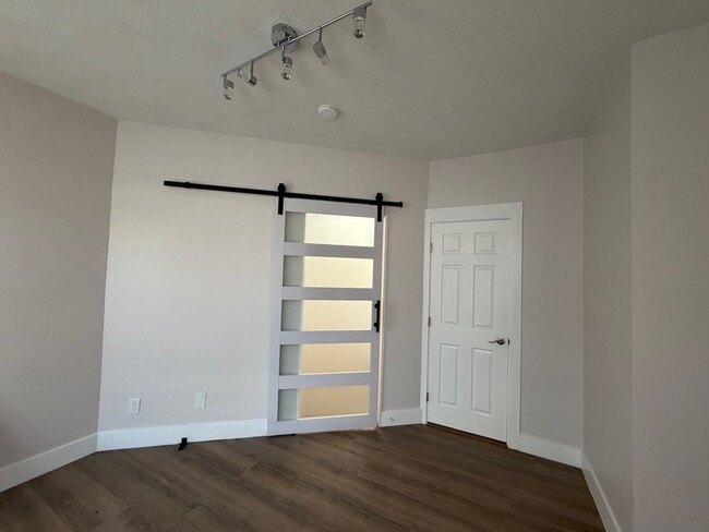 Building Photo - 4300 Apple Ave