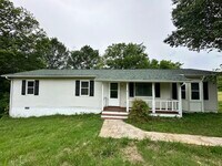 Building Photo - 1324 Yell Rd