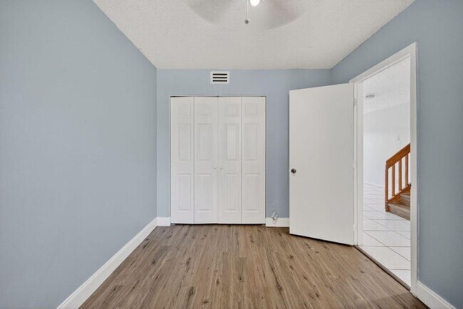 Building Photo - 3239 NW 44th St