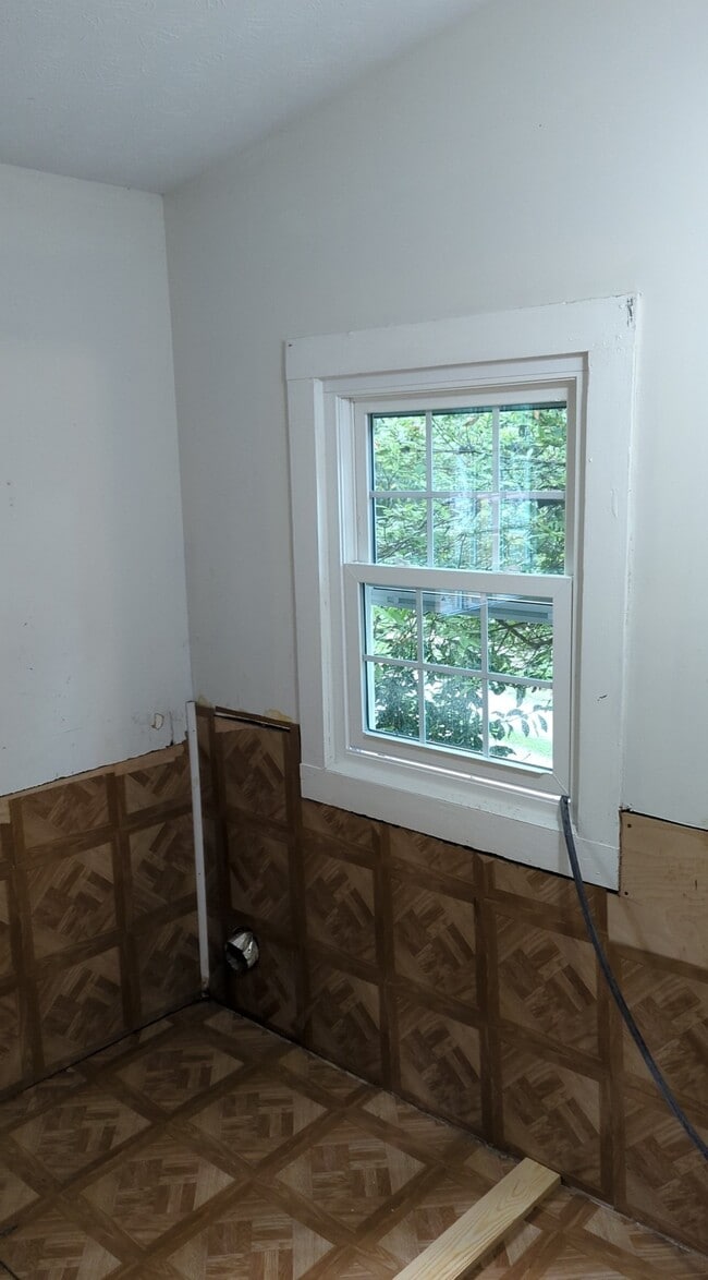 Laundry Room - 2226 shady grove road