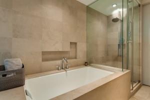 Building Photo - 2900 McKinnon St