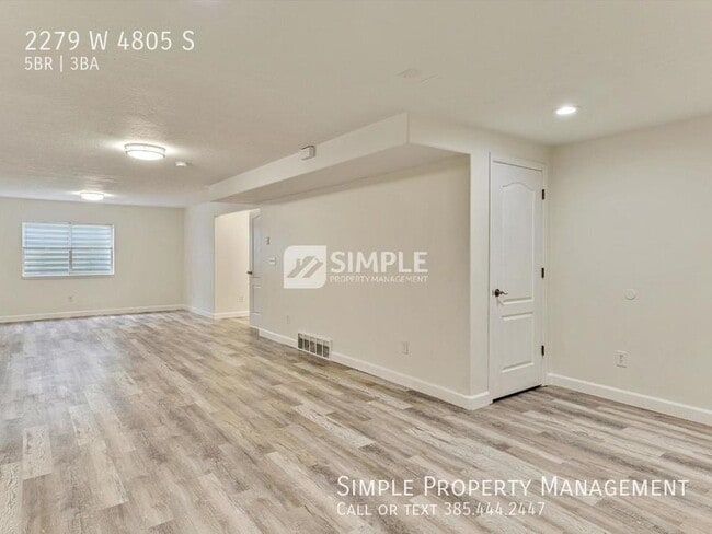 Building Photo - Newly remodeled home in Taylorsville!