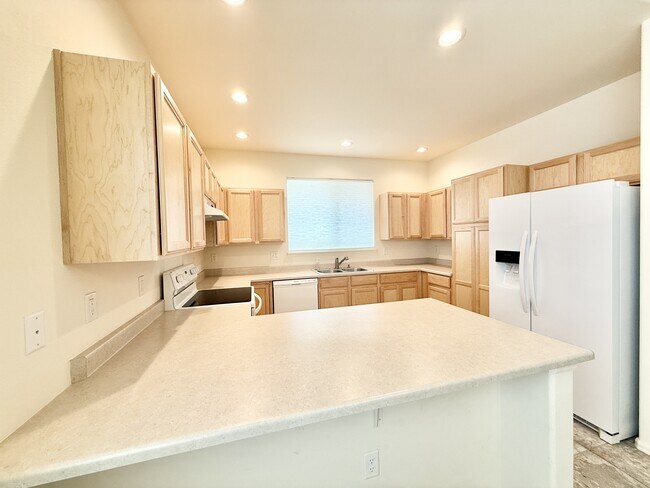 Building Photo - 906 Ashbrook Dr