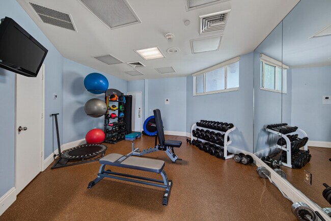 Building Photo - 1440 S Ocean Blvd